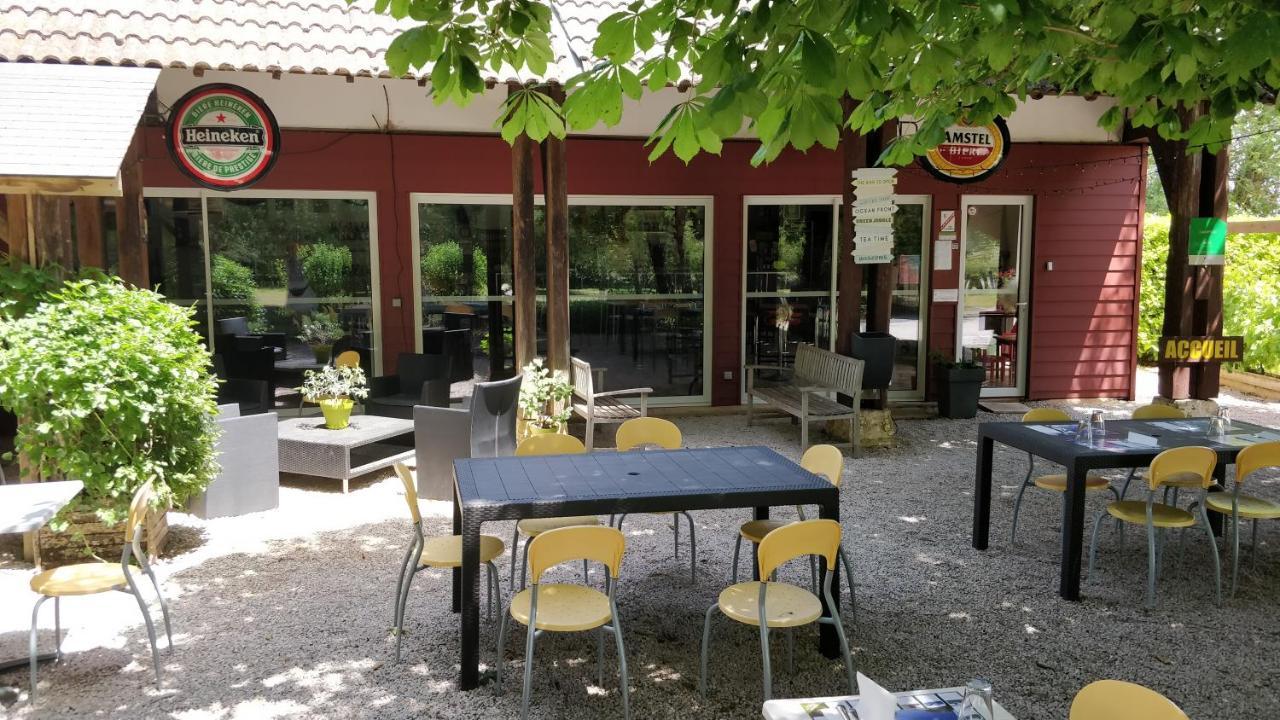 Camping Au Tour De L'Aveyron LʼHospitalet-du-Larzac Esterno foto